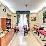 Orlanda Hotel 2*
