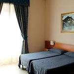 Orlanda Hotel 2*