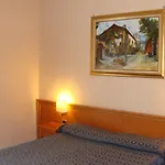 ホテル オルランダ 2*